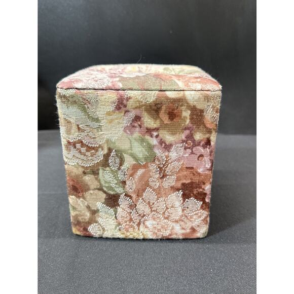 Vintage Croscill Cotswold Pleated Fabric Wastebasket Can W/ Liner & Tissue Cover - Picture 15 of 16